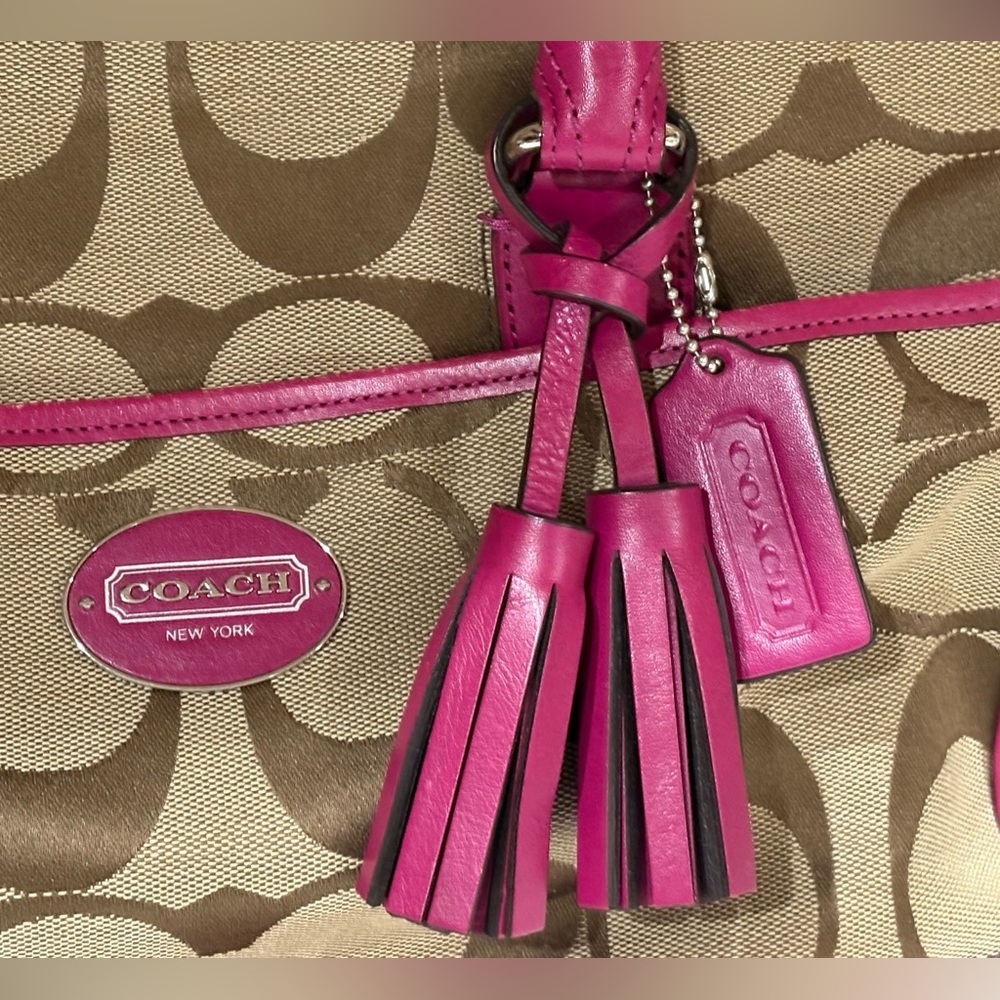Coach legacy purse combo with matching wristlet - Picture 15 of 16